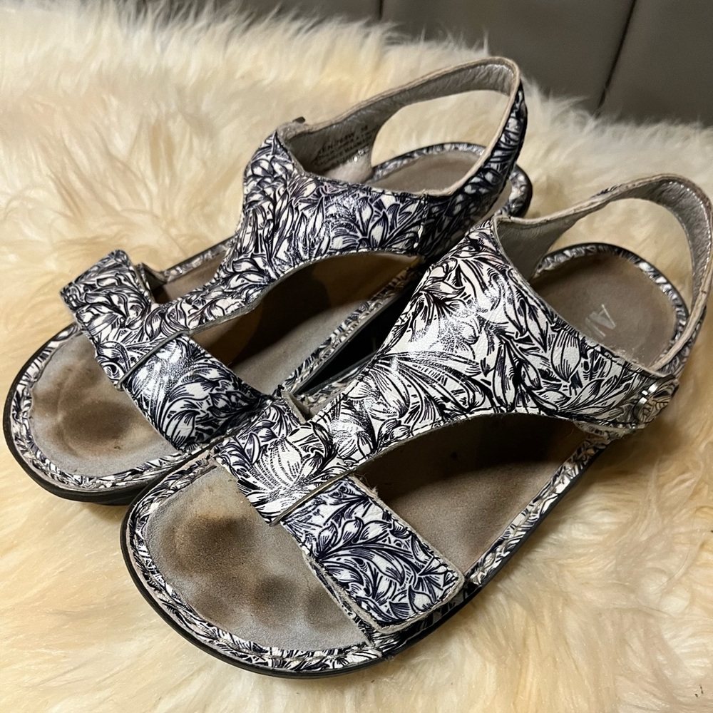 Alegría Sandal